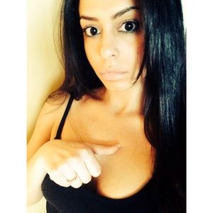 Meet your Posher, Farrah